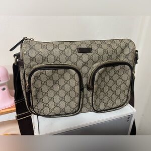Gucci GG Messenger Bag, Good Condition.